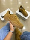 AF1 Camurça Caramel - comprar online