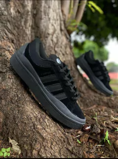 Adidas x Bad Bunny Preto