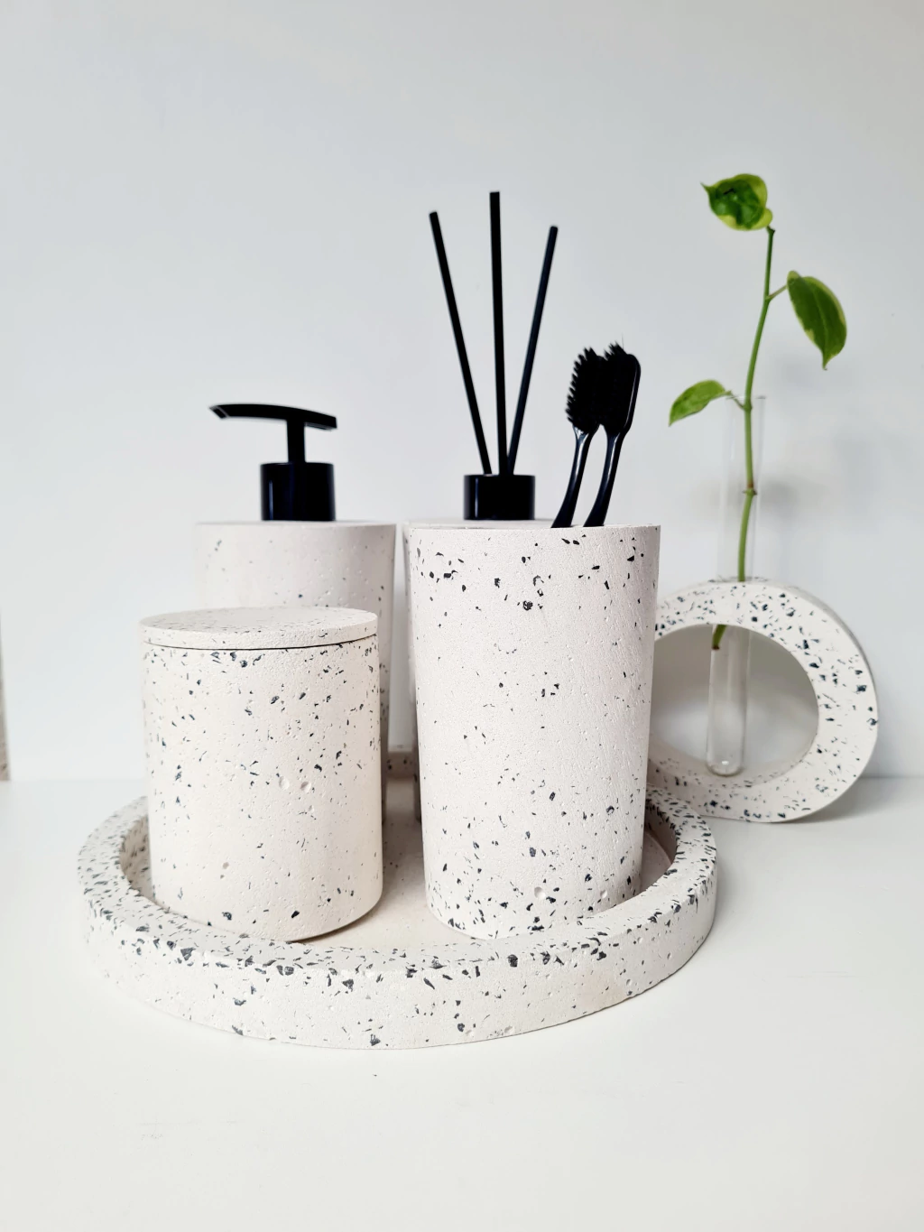 Kit Lavabo/banheiro Leticia 06 Peças com Bandeja Redonda