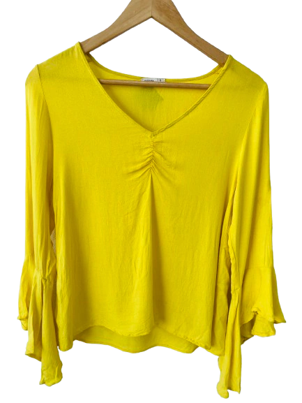 Blusa Inedita talle S