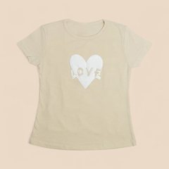 Remera Classic "Love" en internet