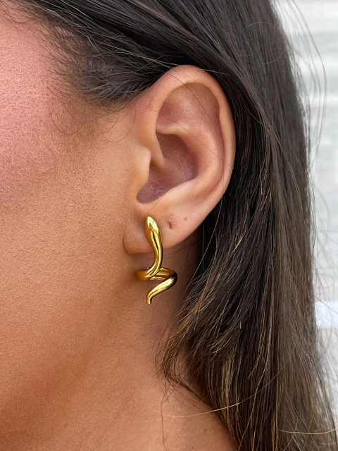 Brinco cobra dourado - Aço Inox - comprar online