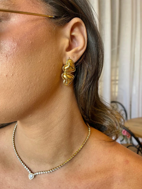 Brinco coração duplo dourado - Aço Inox