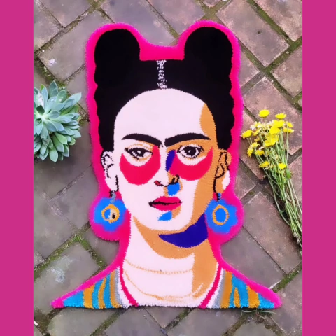 TAPETE FRIDA KHALO ROSA e AZUL by TAPETOPIA - comprar online