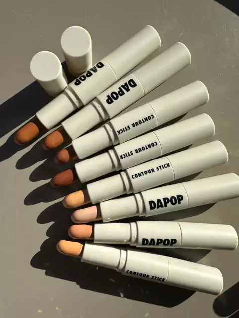Contorno y corrector duo