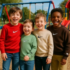 Blusa de moletom peluciada com detalhes bordados - gola careca | Nike - Analu kids for boys