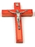 Cruz de pared color cedro de 15 ctms