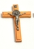 Cruz de pared 15 ctms con San Benito color natural