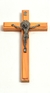 Cruz de pared 22 ctms con San Benito color natural