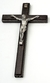 Cruz de pared color caoba de 28 ctms