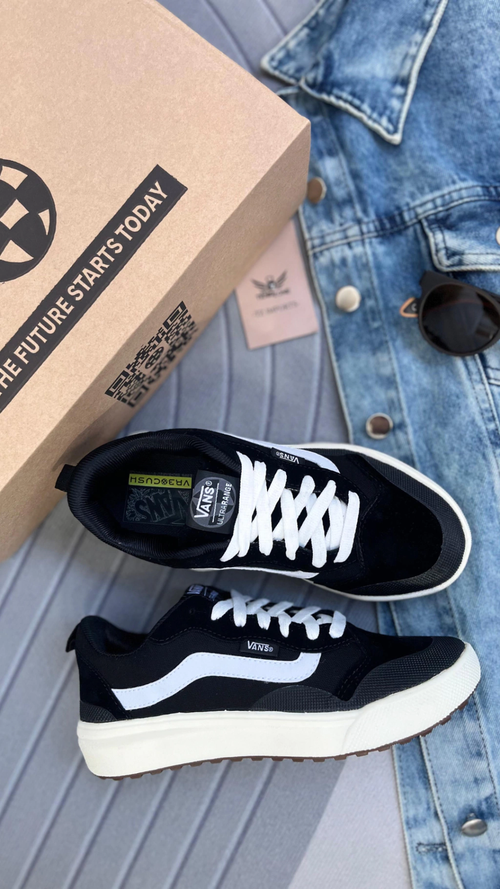 VANS ULTRARANGE EXO PRETO E BRANCO