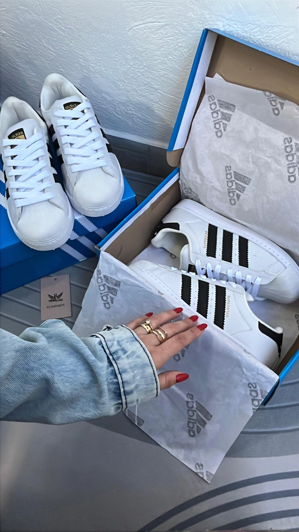 ADIDAS SUPERSTAR
