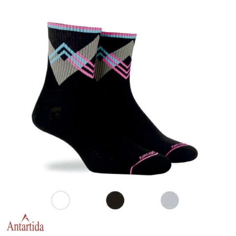 Media corta con diseño geométrico en puño (7126-ANT)