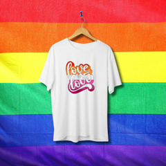 Camiseta Love is Love Lésbica - ORGULHO - LGBT na internet