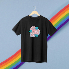 Camiseta Preta Flor Transgender - ORGULHO - LGBT - Lojas Áurea