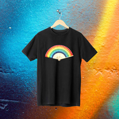 Camiseta Preta Leque - Bandeira Orgulho - LGBT - Lojas Áurea