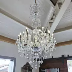 Lustre de Cristal Cromado com Pingentes e 18 Braços