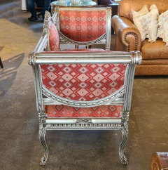 Poltrona Imperial Prata Antiga com Estofado 2 Lugares - Marcenaria Tiradentes - Móveis e Decoração Artesanais de alto padrão