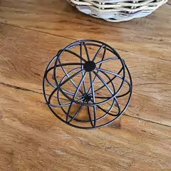 Escultura Decorativa em Metal Preta Redonda Pequena - comprar online