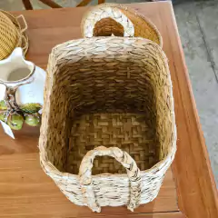 Cesto Artesanal Retangular em Palha Taboa Médio - Marcenaria Tiradentes - Móveis e Decoração Artesanais de alto padrão
