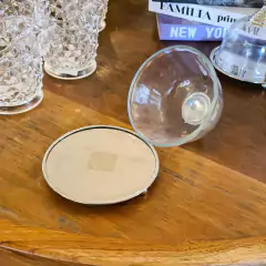 Porta Bolo Cake Stand Com Domo De Vidro - Marcenaria Tiradentes - Móveis e Decoração Artesanais de alto padrão