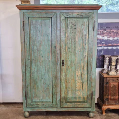 Guarda Roupa Patina Verde Prateleiras Removíveis 1,42x0,62m