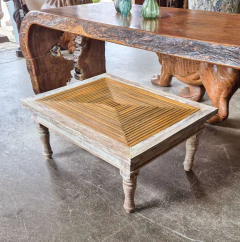 Mesa de Centro Ripada Fechada com Patina Branca 1,00mx0,75m na internet