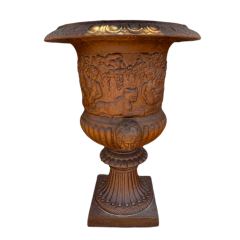 Jarro Barcelona Grande em Ferro Fundido com detalhe de aplique, perfeito para decoração sustentável e sofisticada.