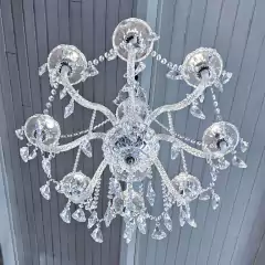 Lustre de Cristal Cromado com Pingentes e 8 Braços na internet