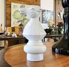 Peça de Xadrez Decorativa Cavalo Branco em Poliresina na internet