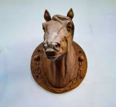 Escultura Cabeça de Cavalo Jockey Boca Fechada - Ferro Fundido na internet