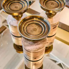 Castiçal Porta Vela de Madeira e Metal Bronze Pequeno na internet