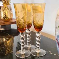 Taça Decorativa com Vidro Cristalino Laranja para Champanhe na internet