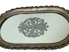Bandeja Prata Oval com Fundo de Vidro Decorado em Resina na internet