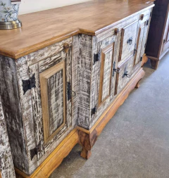 Buffet Patina Branco A Com 2 Gavetas, 4 Portas 1,80mx0,50m - Marcenaria Tiradentes - Móveis e Decoração Artesanais de alto padrão
