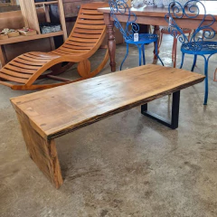 Mesa de Centro em Prancha com 1 Pé Metálico e outro de Madeira 1,25x0,62m - comprar online