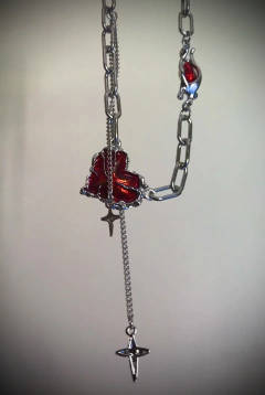 Collar corazón cruces en internet