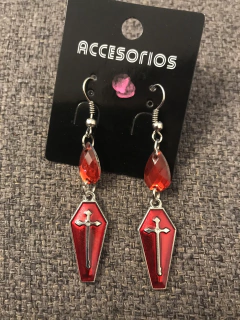 Aros ataúd rojo