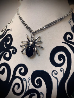 Collar araña negra - comprar online