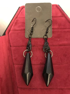 Aros murciélago negro pendulo negro grande