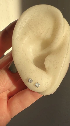 Aros pasantes Lili - La Corona Joyas