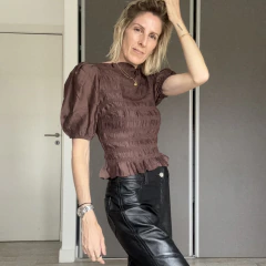 Blusa Aarhus Choco - tienda online