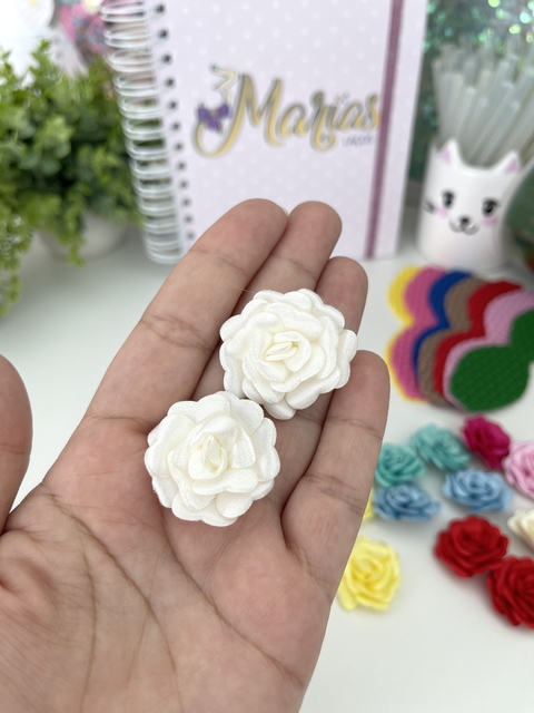 Flor de cetim - Branco - 3cm - 2 unidades