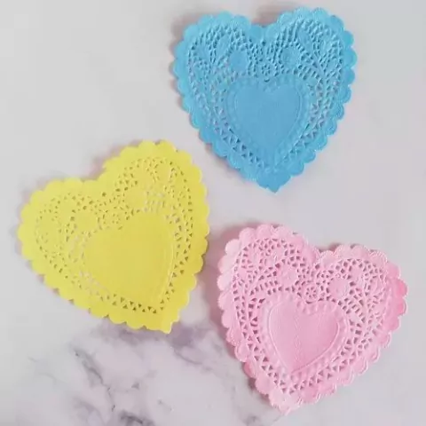 BLONDA DE PAPEL CORAZON 15 CM X100UN