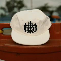 Boné Hbear Off White - comprar online
