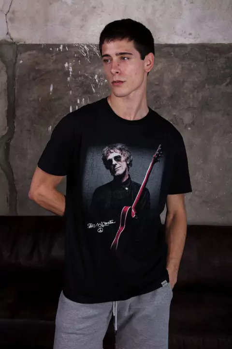 Remera Spinetta