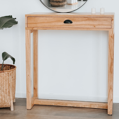 Mesa Estonia de arrime con cajón en Paraíso Macizo.