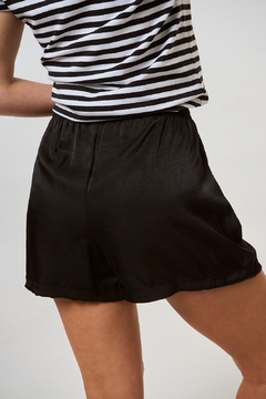 Short Altamura en internet