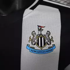 Camisa Newcastle 24/25 Primeiro Uniforme *Versão Jogador - Malev Outlet