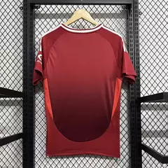 Camisa Manchester United 24/25 Primeiro Uniforme *Versão Torcedor na internet